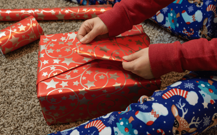 how to wrap a box for christmas