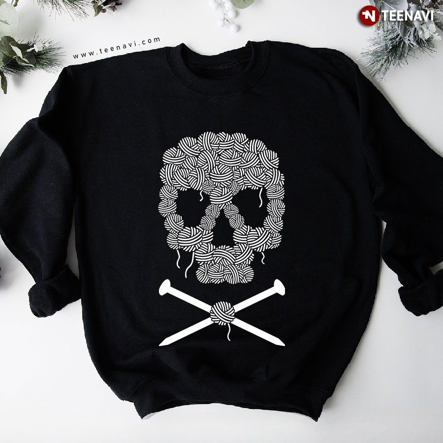 Skull Knitting Lover Needle Yarn Knitter Halloween Sweatshirt