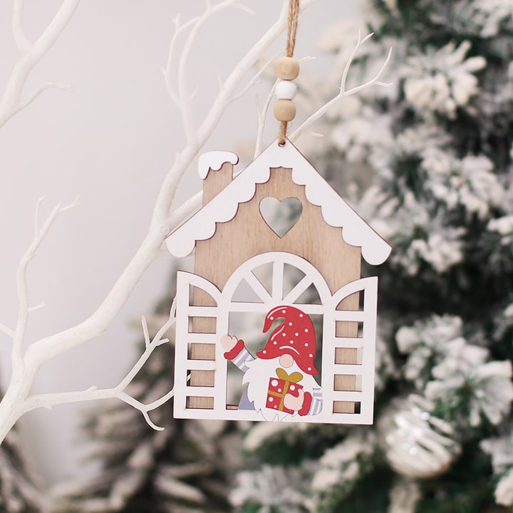 how to make wooden Christmas tree ornaments
