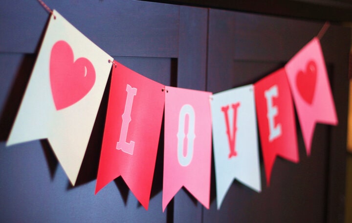homemade decorations for Valentine's Day
