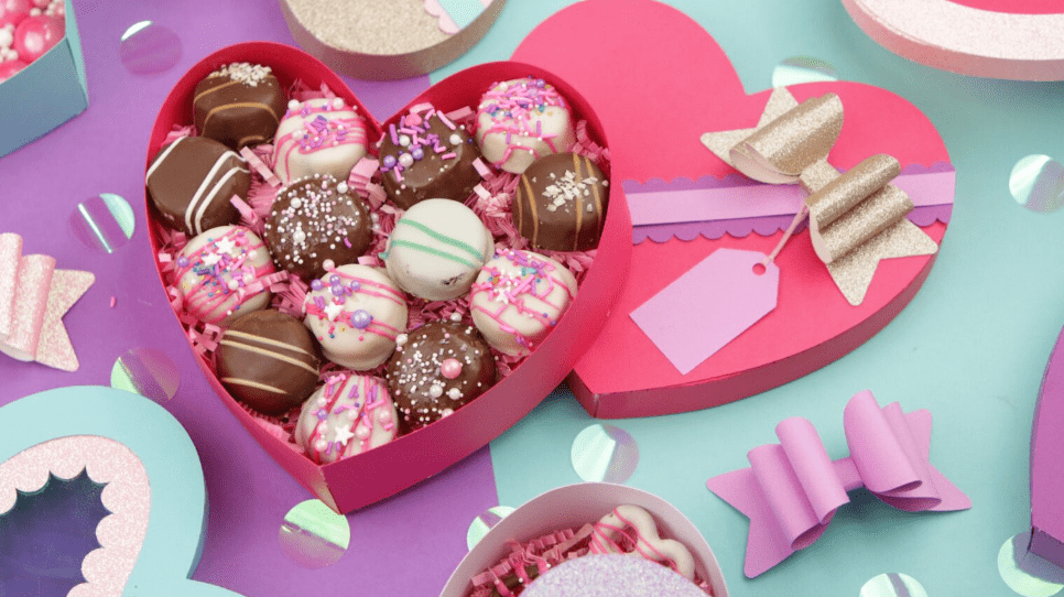 how to make a heart shaped gift box