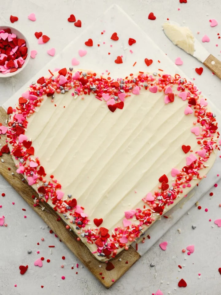 how to cut a heart shape cake