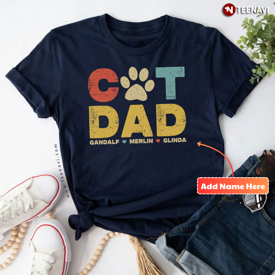 Personalized Cat Dad Cat Paws Cat Lovers Father's Day T-Shirt