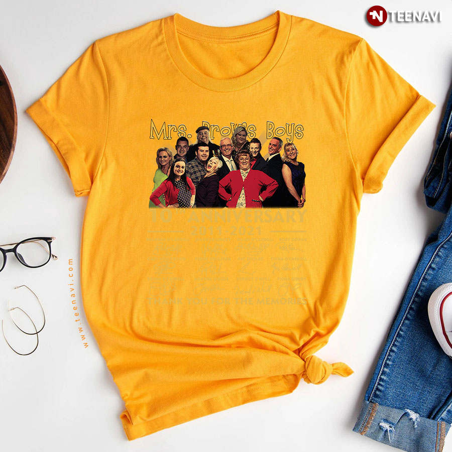 Mrs Browns Boys 10th Anniversary 2011 2021 Thank You For The Memories Signatures